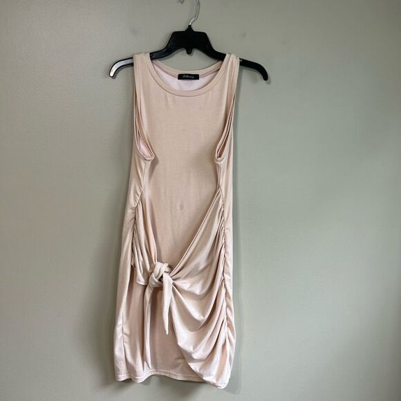 Lillusory large cream dress - Picture 1 of 5